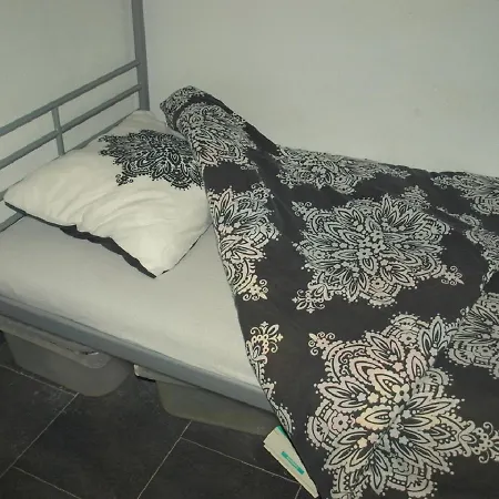 Sleeps 6 With Air Con And Wifi * Lloret de Mar